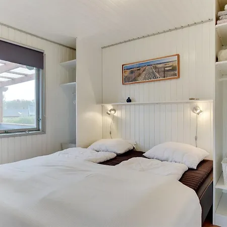 Roar - 500m From The Sea By Interhome Feriehus